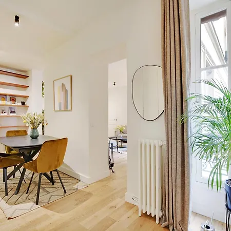 West Living - La Fayette-elegant Big 1br Apartament Paryż